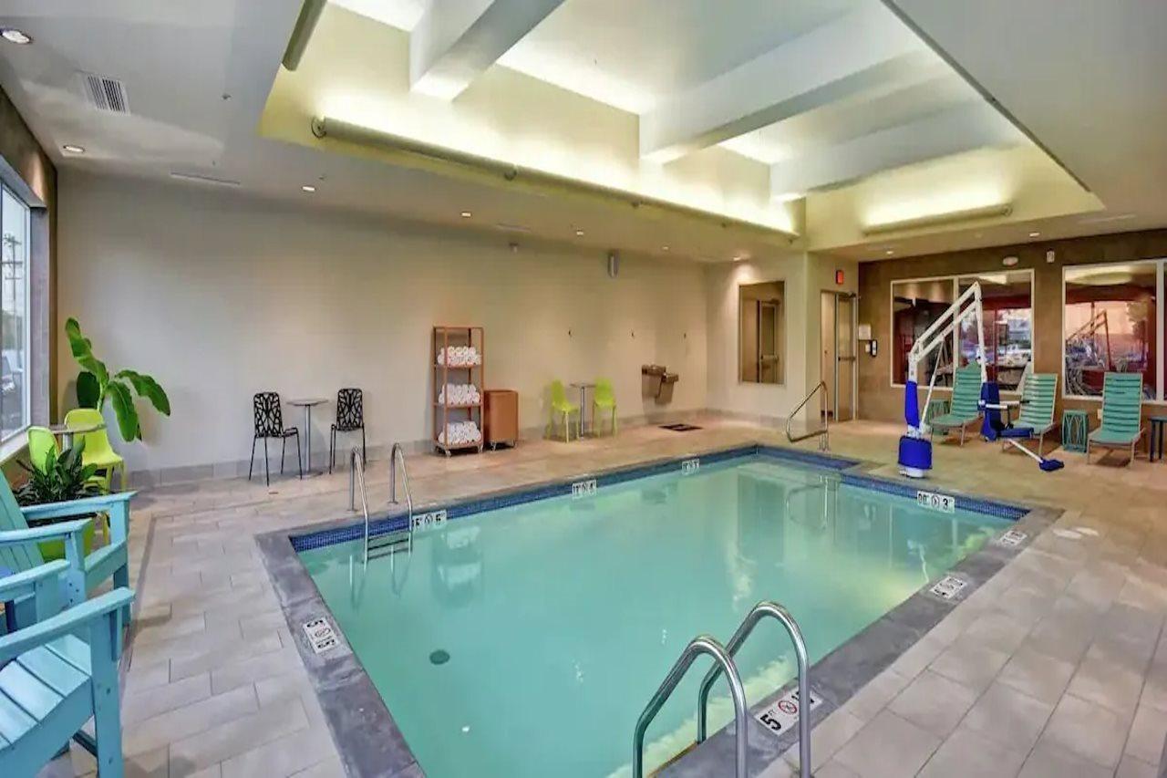 Home2 Suites By Hilton Мерисвил Екстериор снимка