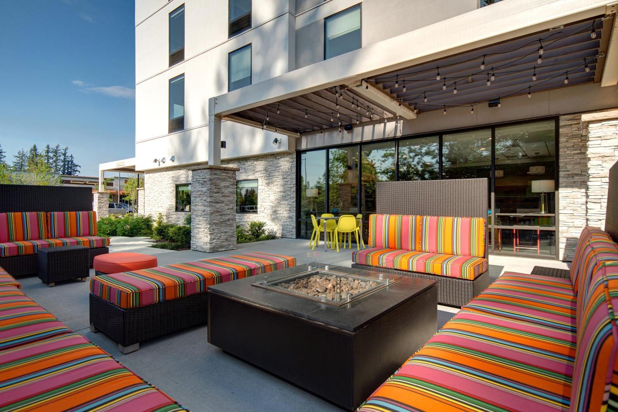 Home2 Suites By Hilton Мерисвил Екстериор снимка